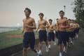 刚拍完《角头》票房破亿，又来拍高中生乐队？导演姜瑞智的青春反差有多野！