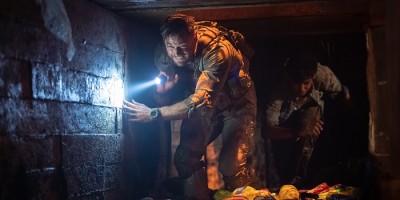 克里斯汉斯沃抢救肉票！为Netflix电影《惊天营救》跳30公尺高悬崖