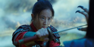 《花木兰》不受刘亦菲挺港警影响　卖座到让Disney+下载量爆增、消费支出飙193%