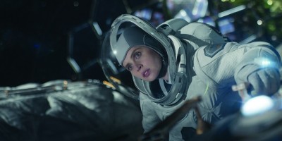 神秘灾难重创地球！乔治克隆尼自导自演Netflix电影《午夜天空》预告上线