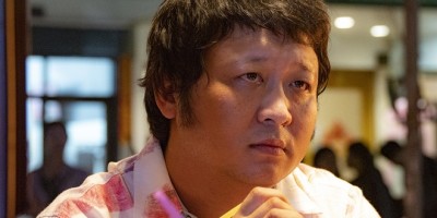《同学麦娜丝》刘冠廷口吃加手势笑翻全剧组！纳豆忍笑自嘲：我真的是个很好的演员