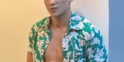 一场横跨时空的恋情！阳光男孩一脱变武术高手放送六块肌