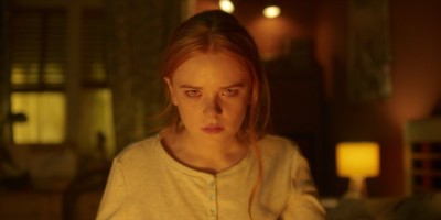 暗黑版真人仙子！Netflix新剧《Fate：魔法俏佳人传奇》重返欧飞亚学院