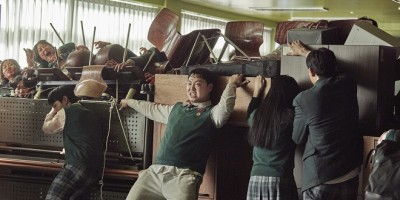 大批活屍来袭！Netflix原创韩剧《僵尸校园》公开前导预告