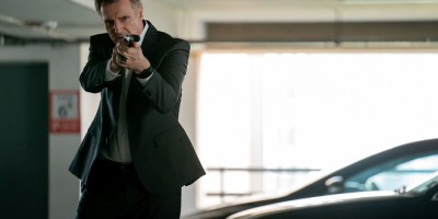 连恩尼逊自爆为爱妻拒演007！新作《记忆杀神》转行杀手