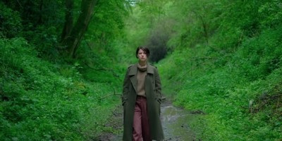 《人造意识》鬼才编导携手《妈的多重宇宙》A24团队打造！恐怖新作《们》端午连假上映