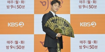 Netflix与韩同日上架《美男堂》！徐仁国起乩求高收视率引全场慌乱