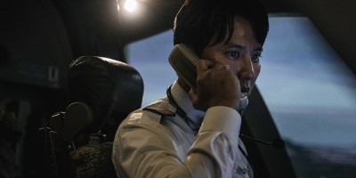 《紧急迫降》好评冲破近千万！空降新片票房冠军打破今年韩影纪录