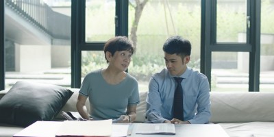 《妈，别闹了》前已当过父女！Netflix独家上线《一家之主》寇世勳、柯佳嬿解开家庭心结