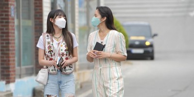 宛如置身《寄生上流》豪宅！《第六感之吻》金知硕携手前IZ*ONE成员开箱特色住宿