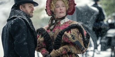 Netflix《淡蓝之眸》首曝预告！克里斯汀贝尔搭档爱伦坡调查军校血案