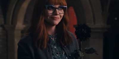 Netflix《星期三》IMDb得分8.5！主创大赞珍娜奥蒂嘉她觉得自己有老灵魂