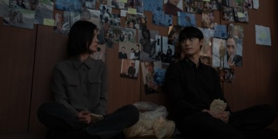 Netflix《黑暗荣耀》10大片头神解析！宋慧乔化身蛇、围棋暗示复仇结局
