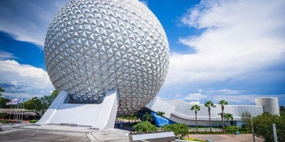 迪士尼又把乐园设施拍成真人剧：这次轮到 Epcot 的“太空船地球”