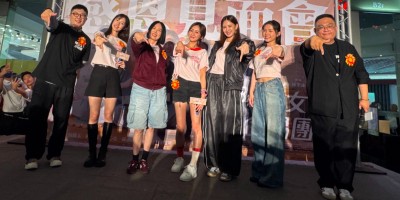 《阳光女子合唱团》票房狂揽7亿！翁倩玉隔海连线泪崩，陈意涵暖心鼓舞患癌粉丝