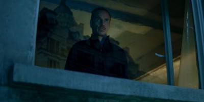 麦可法斯宾达化身《杀手》！Netflix公开大卫芬奇新作前导预告