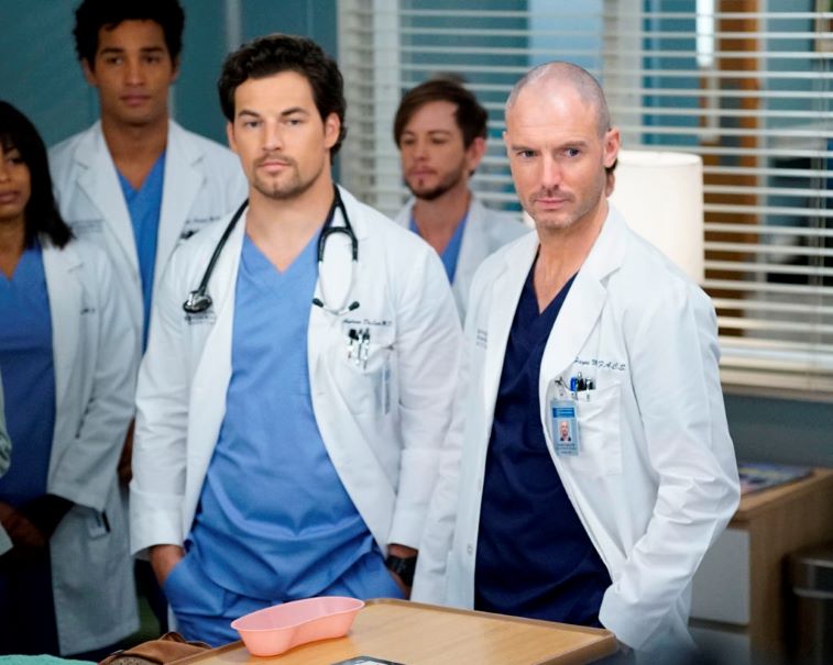 Giacomo-Gianniotti-and-Richard-Flood.jpg