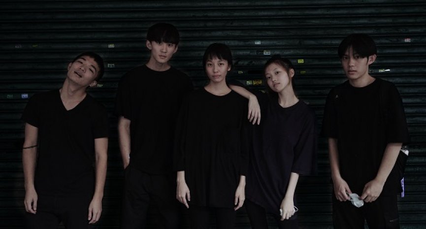 台版《性爱自修室》！《小蓝》大胆尝试青少女情慾题材-DramaClub