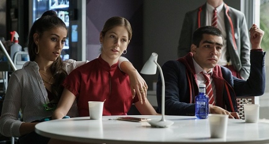Netflix续订《菁英杀机》第六季！加码三集圣诞节短篇故事