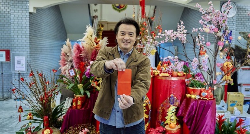 剧集《八尺门的辩护人》重返片场！金钟视帝李铭顺大发红包