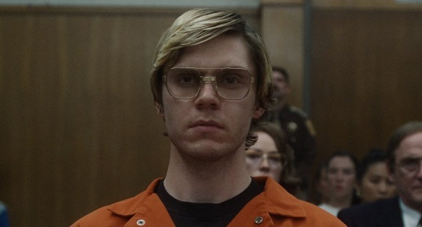 《食人魔达默》再爆争议！制片助理不满被恶劣对待