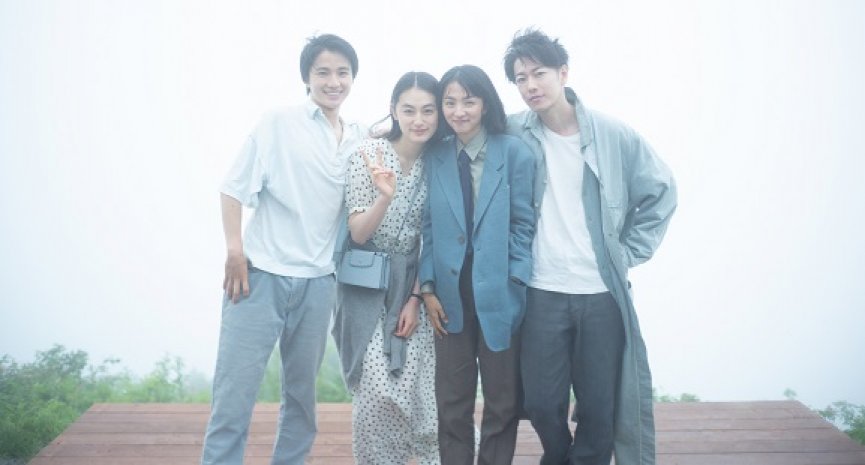 《First Love 初恋》最强回忆杀全球发威！满岛光曝理想型、佐藤健最爱剧中