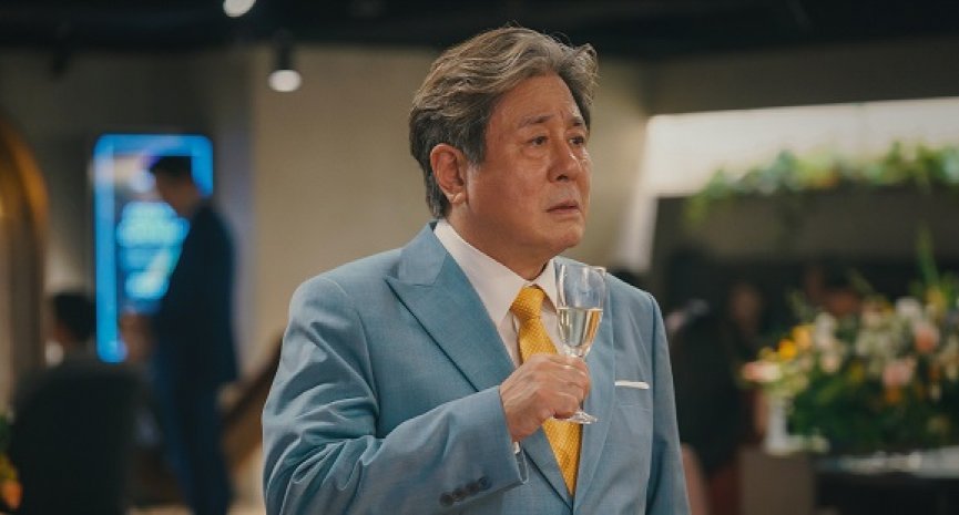 崔岷植《地下菁英》狂飙即兴表演！暴怒演技吓傻同剧演员