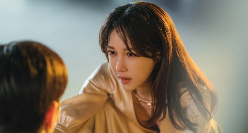 Disney+ 韩剧《潘朵拉：伪造的乐园》李智雅化身复仇女杀手！坦言私下是乖乖牌