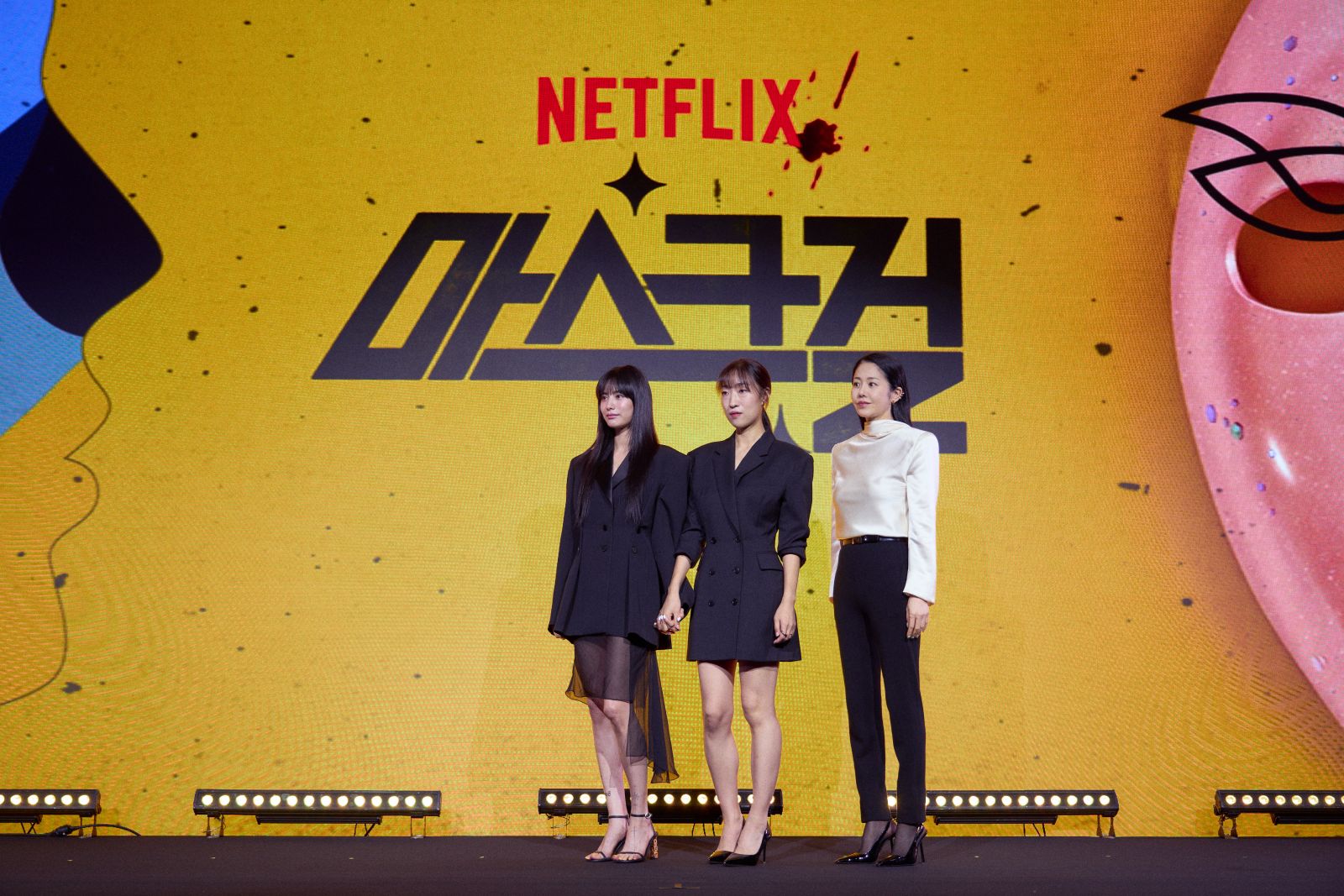 高贤廷、NANA重现人气漫画!Netflix推理惊悚韩剧《假面女郎》火辣上线 - DramaClub