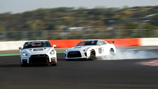 今年夏天最热血爽片!《GT 赛车:极速狂飙》开片飙破 600 万创下多项纪录 今年夏天最热血爽片!《GT 赛车:极速狂飙》开片飙破 600 万创下多项纪录