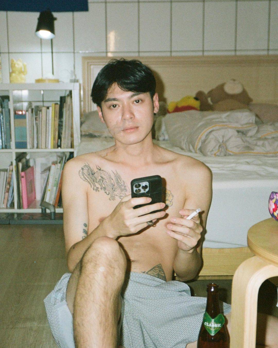图片[9]-《男生男生配》8天菜鲜肉IG一次看！猛汉秀草一字排开「左右为男」超养眼-DramaClub