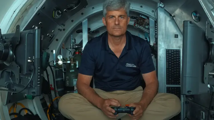 Netflix 纪录片《失落泰坦:铁达尼观光潜水器遇难揭秘》:每一声碳纤维爆裂的声音,都是步入地狱的脚步声 Netflix 纪录片《失落泰坦:铁达尼观光潜水器遇难揭秘》:每一声碳纤维爆裂的声音,都是步入地狱的脚步声