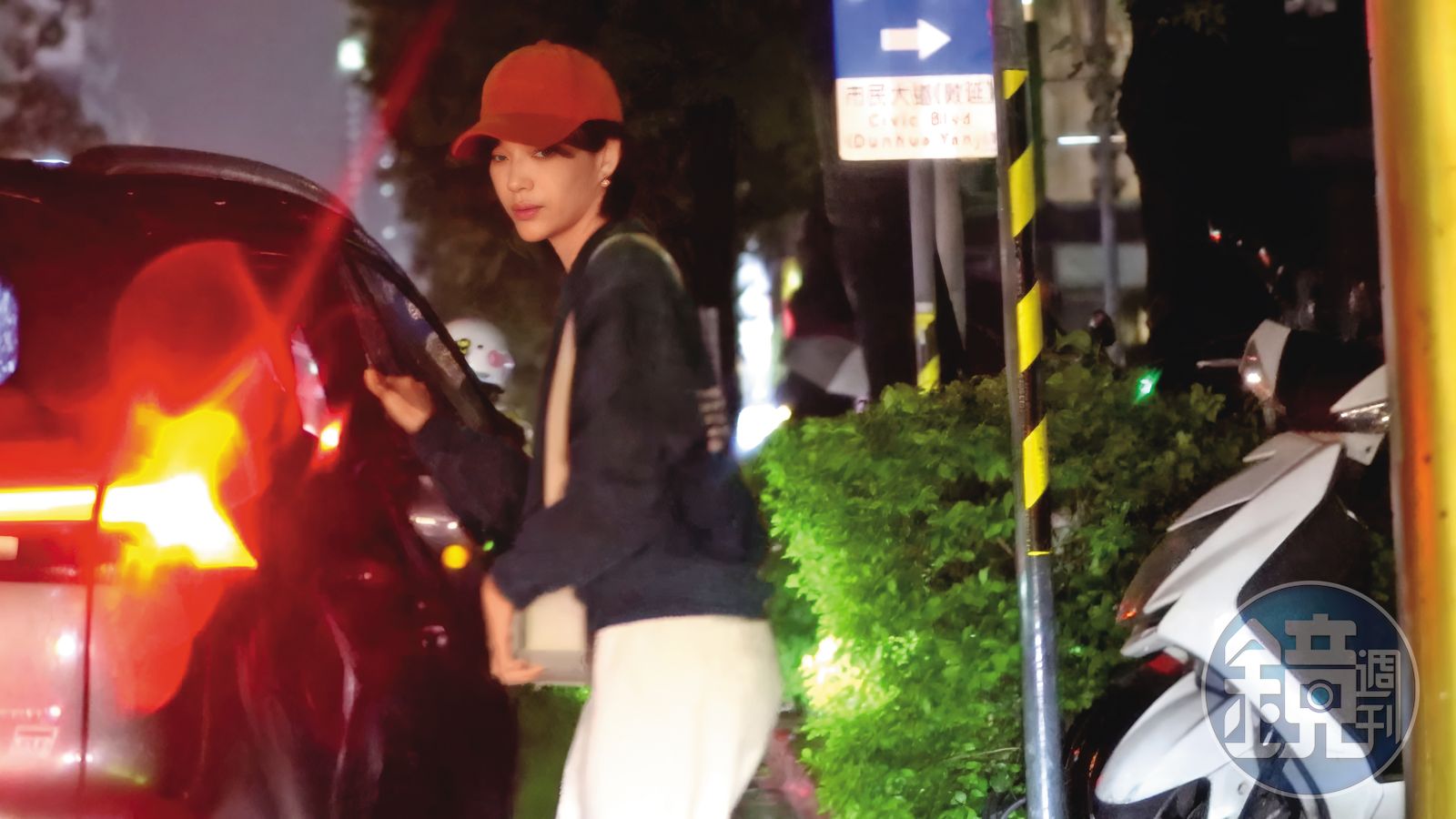 11 月 11 日晚，蔡淑臻出席《村里来了个暴走女外科 2》杀青宴，当晚恰逢台风天气。