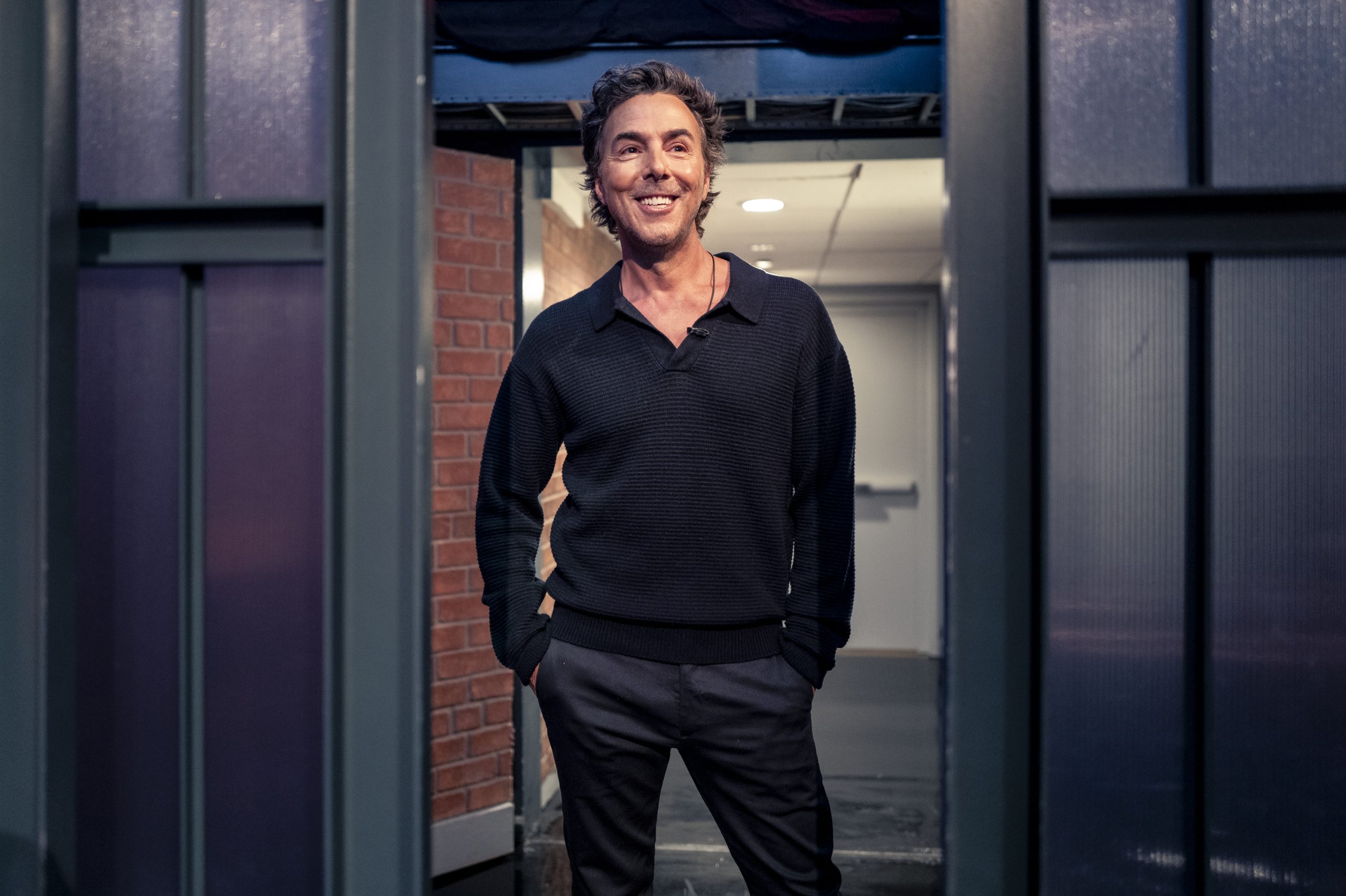 次元壁破了！阿汤哥空降《星球大战》片场，不当巨星当“摄像师”掌镜光剑对决