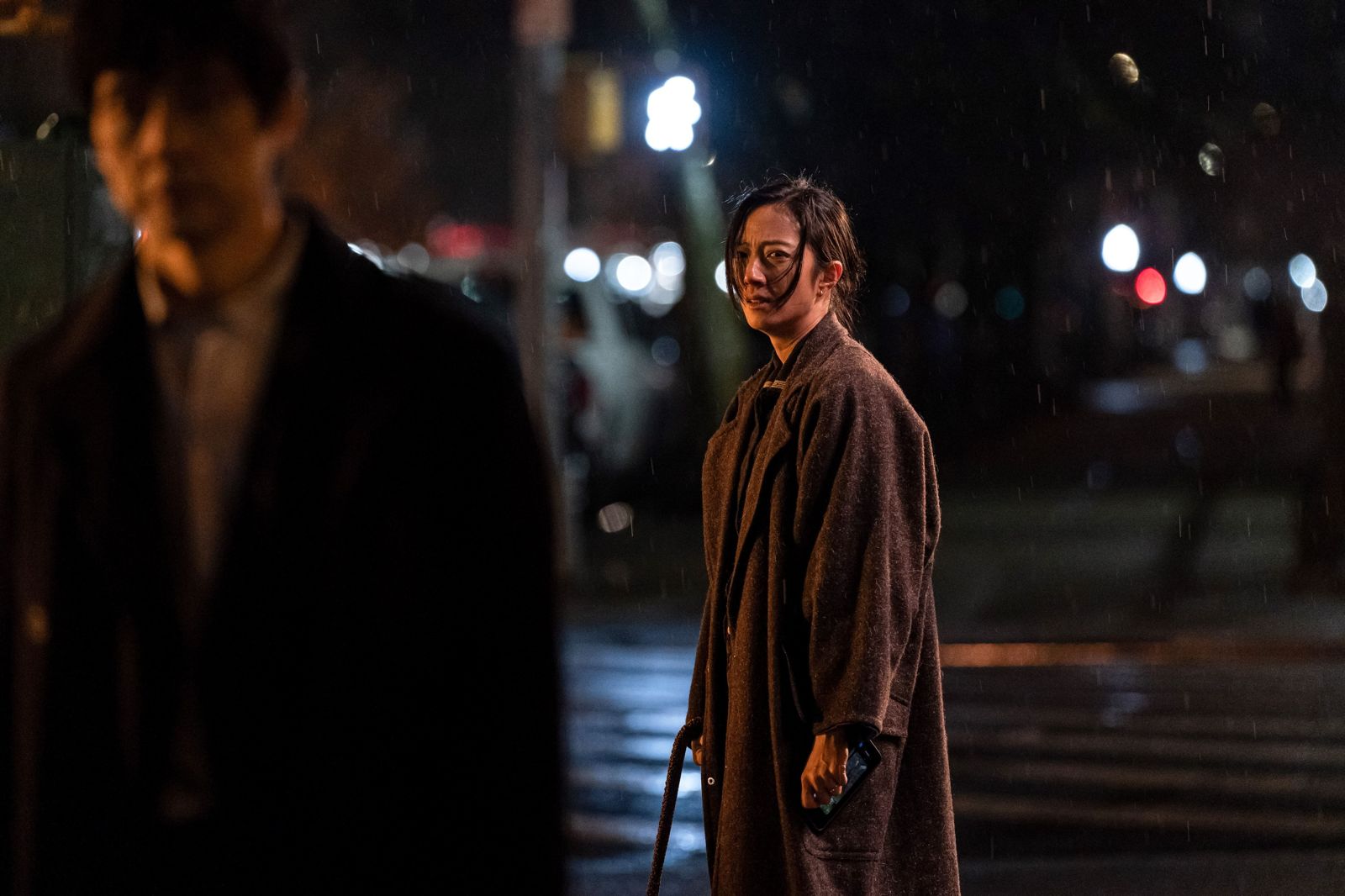 桂纶镁街头崩溃怒吼“老公”：去哪都是地狱！影后与西岛秀俊纽约飙戏火花四溅