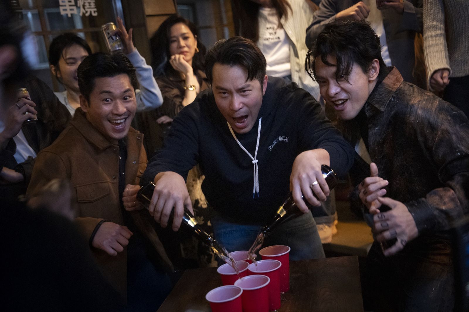 《影后》导演新作：张孝全颠覆形象演“废柴中年”，为戏献唱揭秘“拆解”幕后