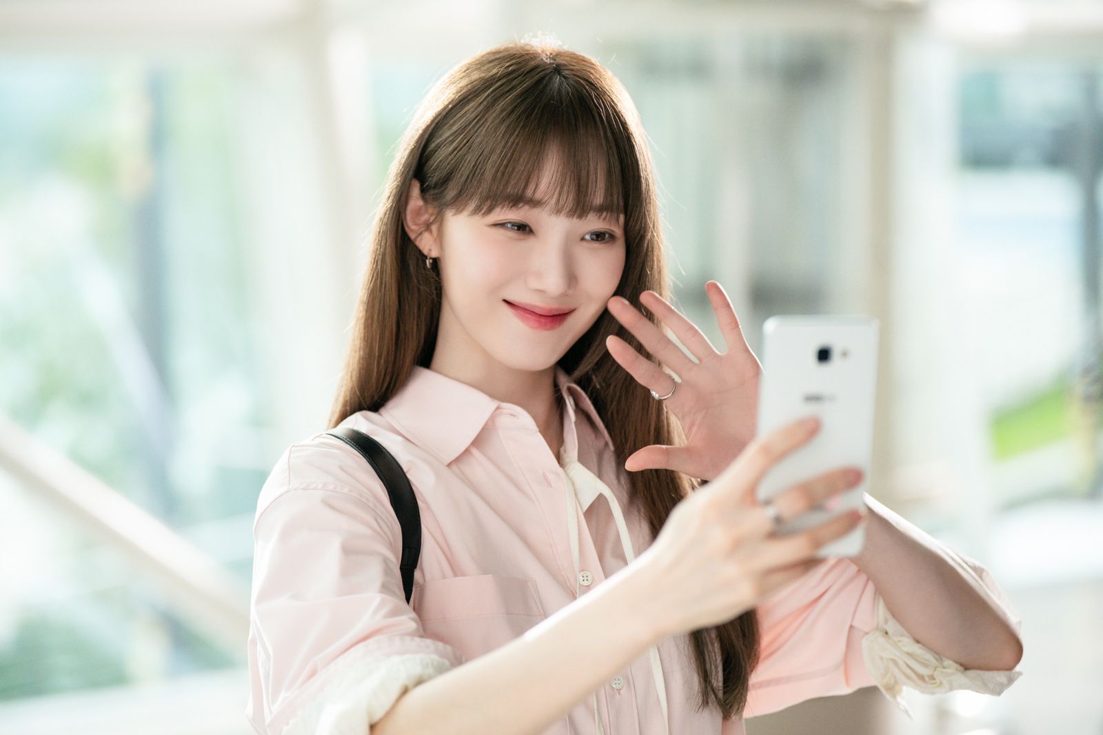 “犬系男神”蔡钟协治愈“冰山女神”李圣经？高海拔 CP 新作《在你灿烂的季节》定档