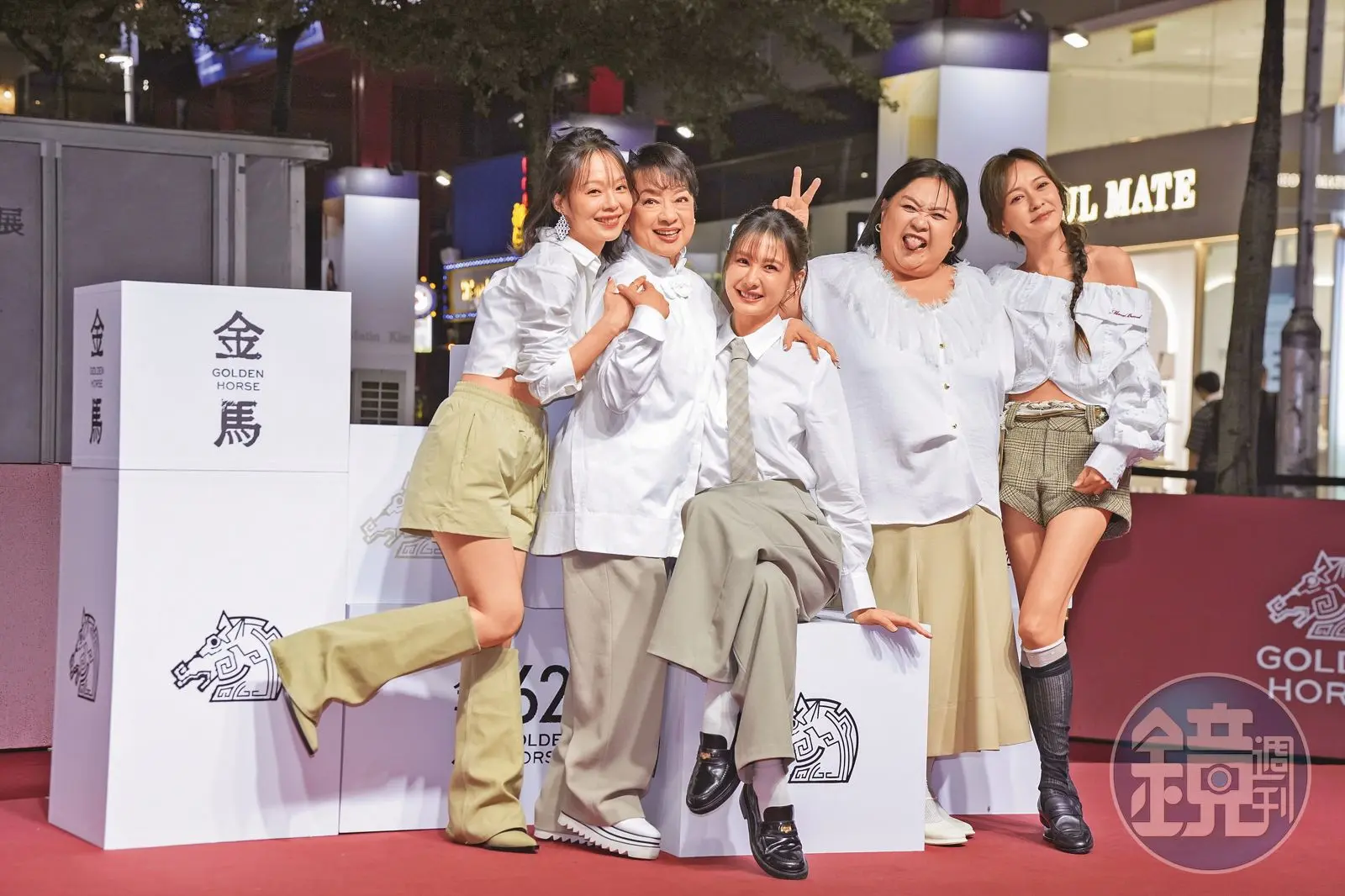 票房黑马《阳光女子合唱团》造星,23 岁新人何曼希凭“宥芯”一角人气暴涨跃升大女主 票房黑马《阳光女子合唱团》造星,23 岁新人何曼希凭“宥芯”一角人气暴涨跃升大女主