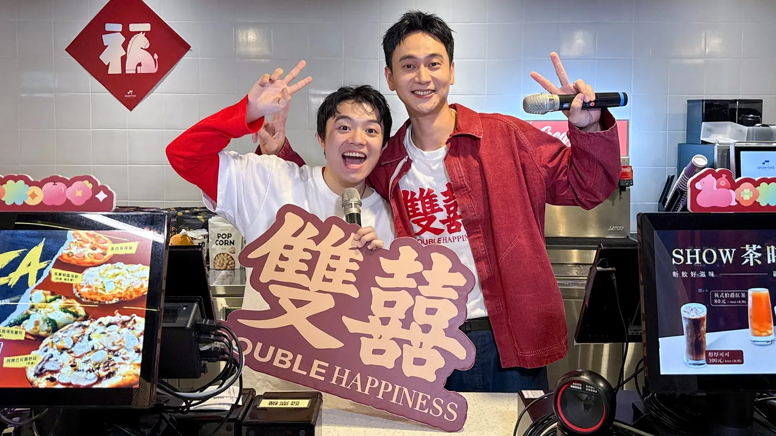 100 秒一镜到底!刘冠廷《双囍》演技大爆发,母子对唱看哭全场 100 秒一镜到底!刘冠廷《双囍》演技大爆发,母子对唱看哭全场