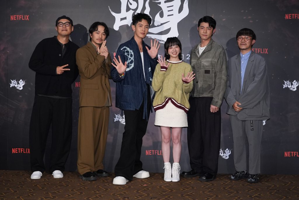 柯震东化身“神明代言人”：新剧《乩身》主创团队虔诚祈福求加持