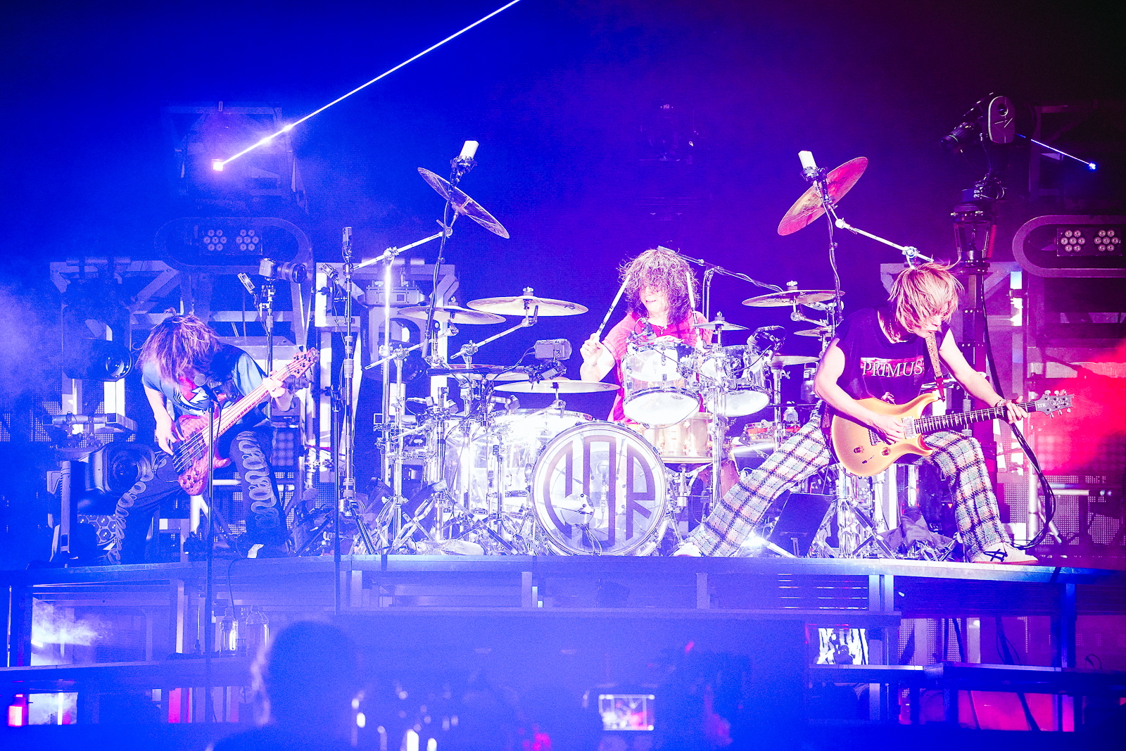 ONE OK ROCK 演唱会电影票房破 1450 万：不只刷新纪录，也把影院变成了摇滚现场